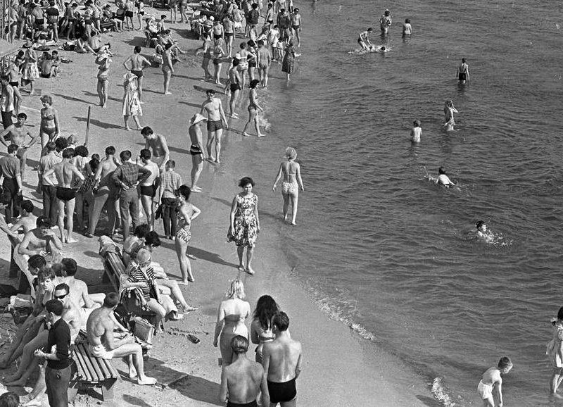 Публікується вперше: архівне фото пляжу на Трухановому острові