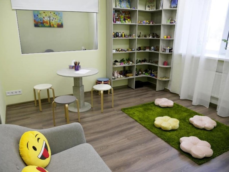 У Києві відкрили першу «зелену кімнату, дружню до опитування дітей» – для чого вона (ФОТО)
