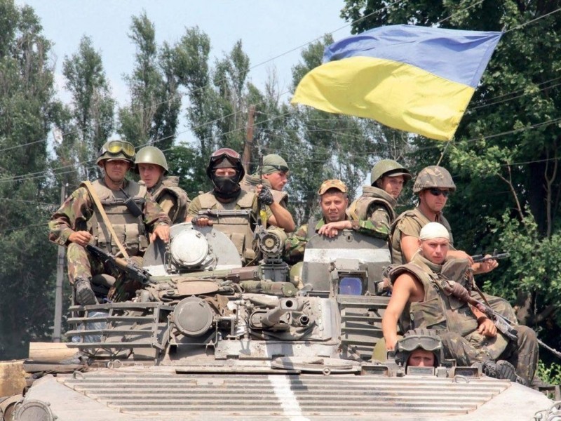 7 років тому над Сіверськом підняли український прапор – спогади Петра Порошенка