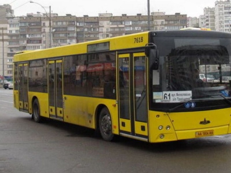 Маршрути автобусів №61 та №98 зміняться через ярмарки – схема
