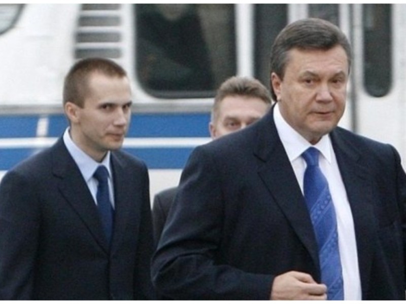 Арештувати Януковичів: НАБУ і САП вимагають заочного арешту для біглого президента та “Саші стоматолога”