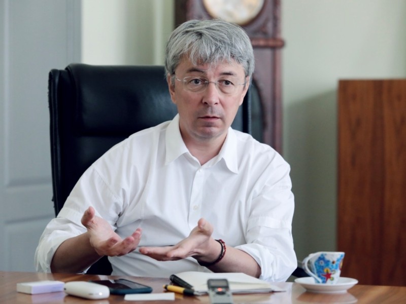“Я у відпустці”: Ткаченко не прийде на засідання Київради, куди його запросили
