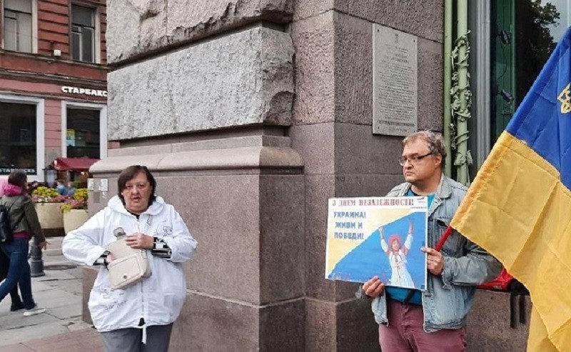 У Петербурзі за акцію до Дня Незалежності України активісти “загриміли” до поліції
