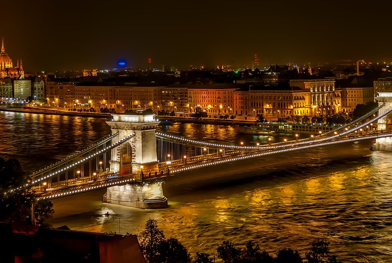 Лоукостер відновлює рейси з Києва до Будапешта