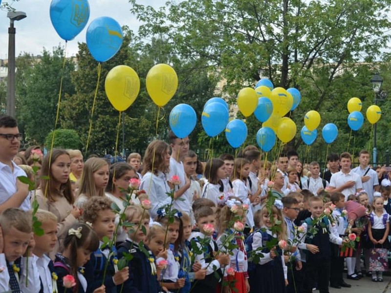 Карантин, день 539. В Україні немає жодної школи, де щепили 80% вчителів