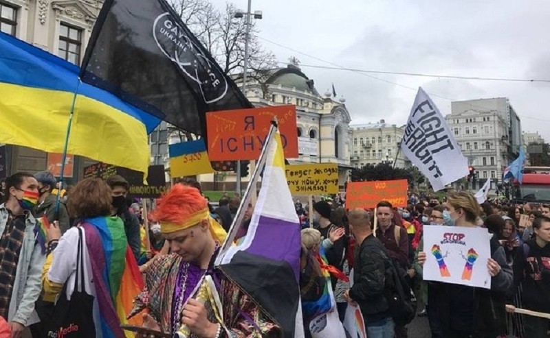 У Києві завершився ЛГБТ-марш: поліція та організатори не можуть порахувати учасників