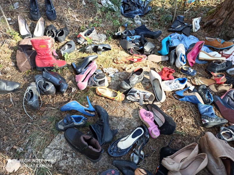На Троєщині знайшли звалище взуття (ВІДЕО)