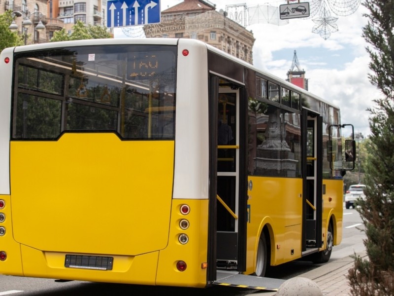 За новими стандартами курсуватимуть ще 34 автобусних маршрути: що зміниться