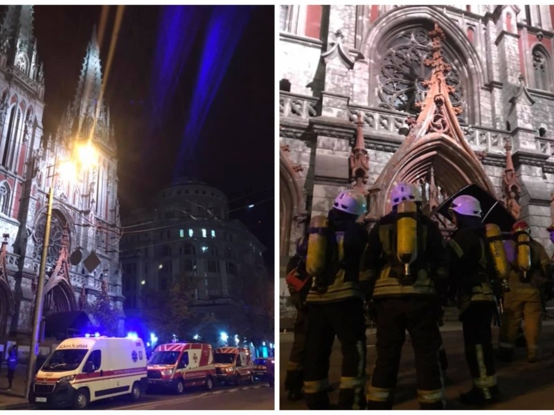Пожежу у Костелі Святого Миколая загасили, пошкоджено орган (ФОТО, ВІДЕО)