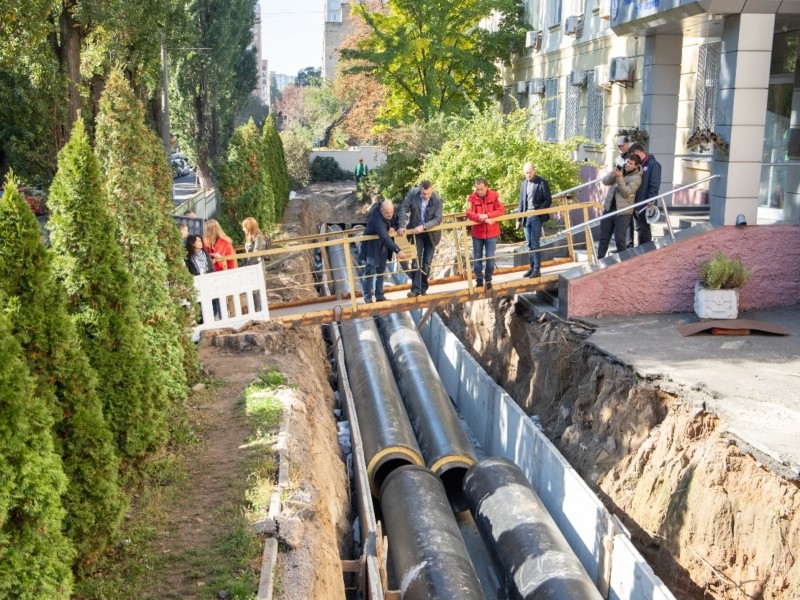 Готуй санчата влітку: у Києві до зими планують замінити десятки кілометрів аварійних тепломереж