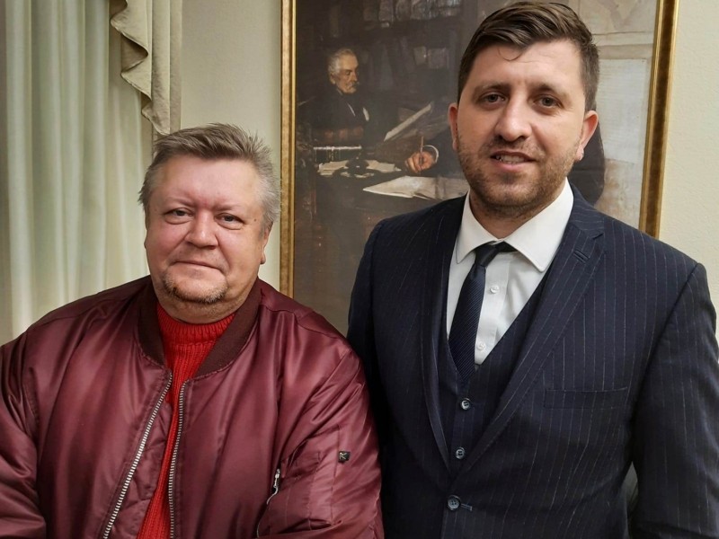 У Києві поранили водія голови Державної архівної служби