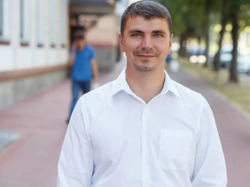 Народного депутата Антона Полякова знайшли мертвим в таксі