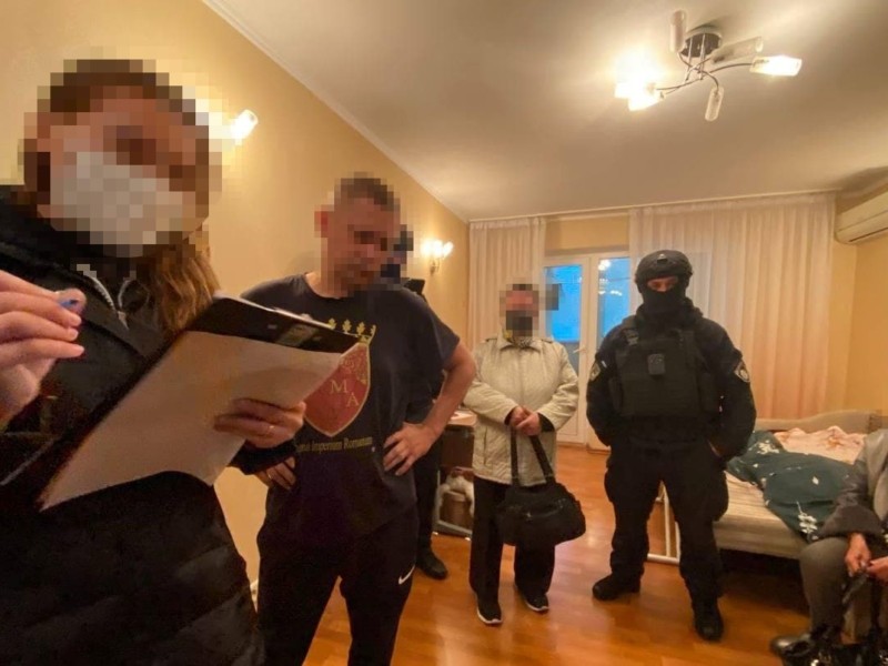 У Києві злочинці вимагали від страхового агента 130 тисяч гривень