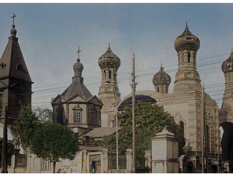Невловима Троїцька церква: міграція київської святині