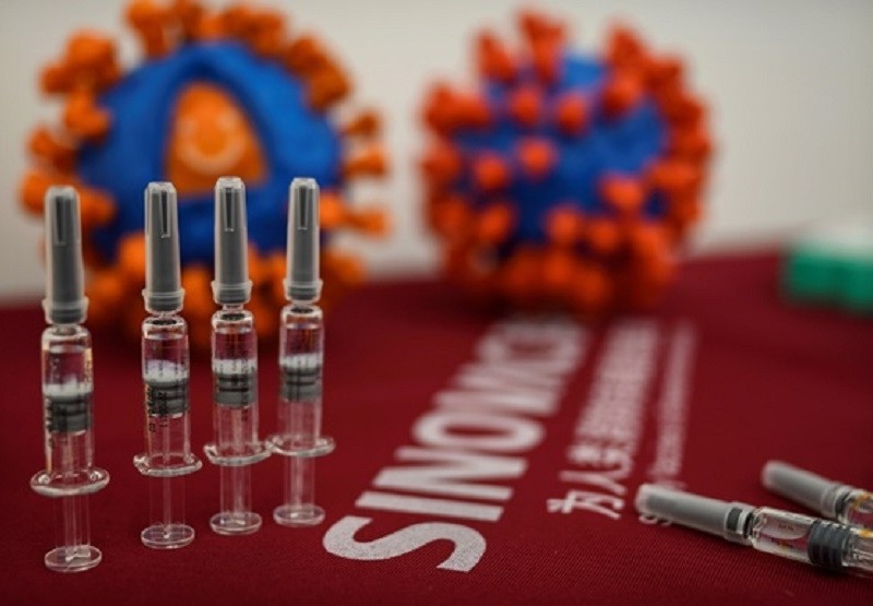 Карантин, день 612. Вдихати через ніс: учені придумали нову вакцину від коронавірусу
