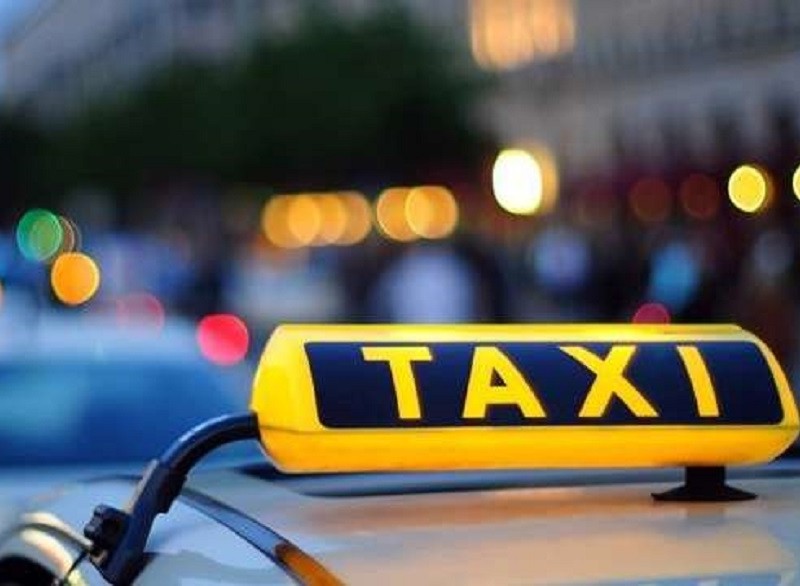 Вакцинованим киянам пообіцяли знижки в таксі: деталі