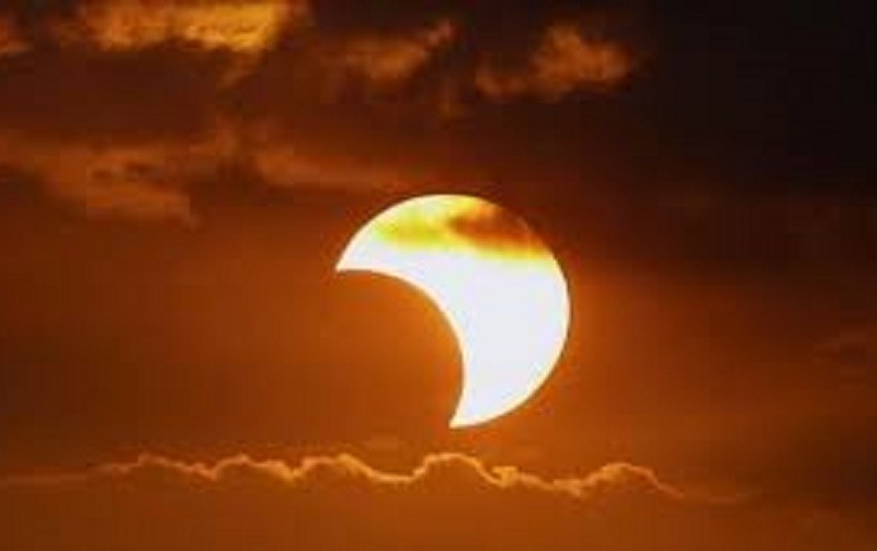 Уже сьогодні. Найнебезпечніше за 600 років затемнення накриває Землю
