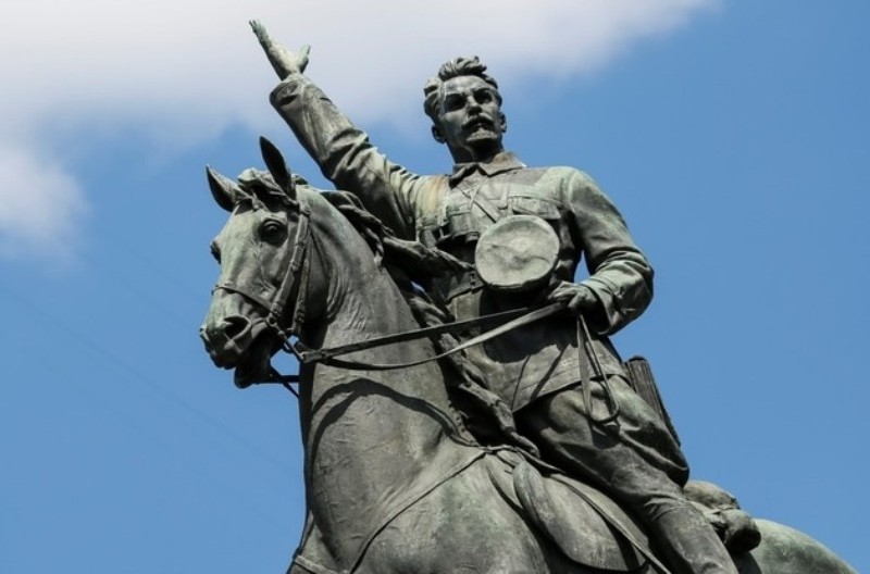 Пам’ятник Щорсу приберуть з бульвару Шевченка – куди перенесуть