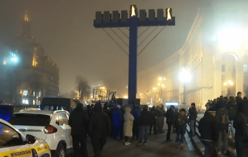 Під час встановлення на Майдані в Києві Ханукії стався конфлікт (ВІДЕО)