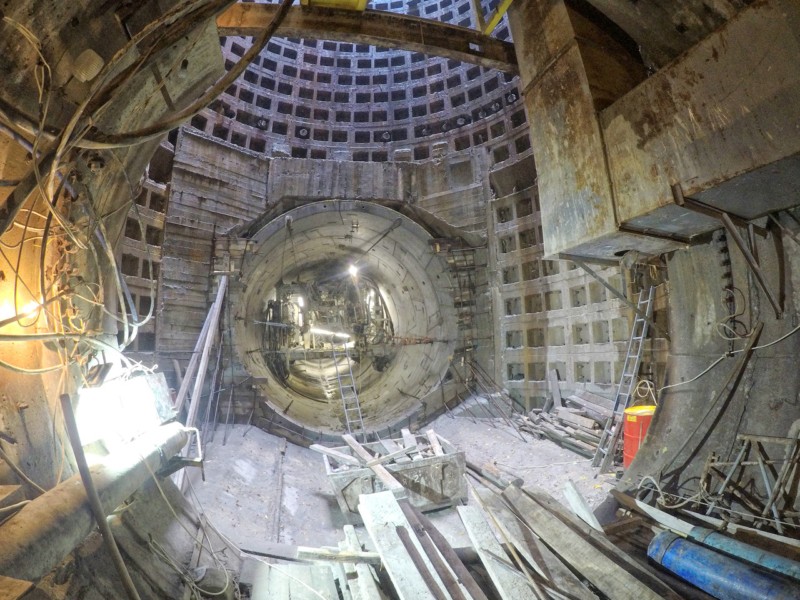 Роботи з будівництва метро на Виноградар тривають під землею — Кличко