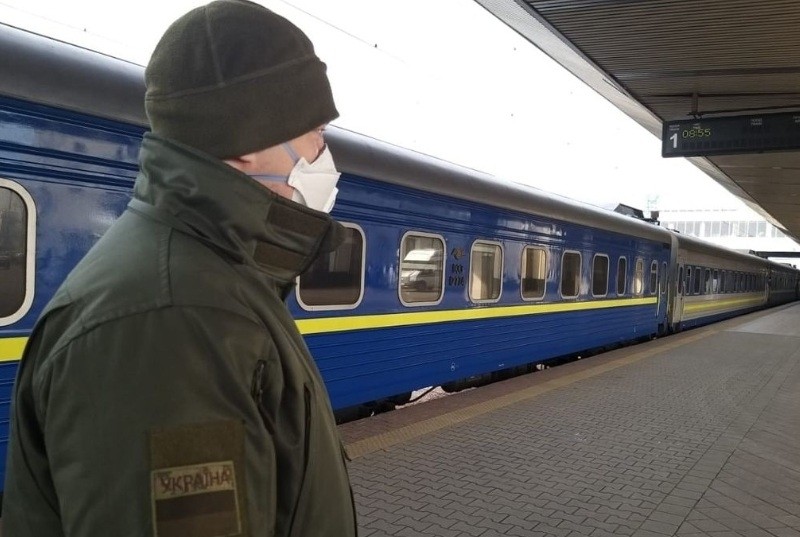 Минув понад рік. Прикордонники здійснили оформлення потяга “Київ-Варшава” (ФОТО)