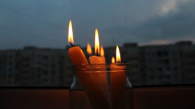 Наслідки негоди: вся Васильківська громада залишилась без світла, води, тепла через пожежу на електропідстанції