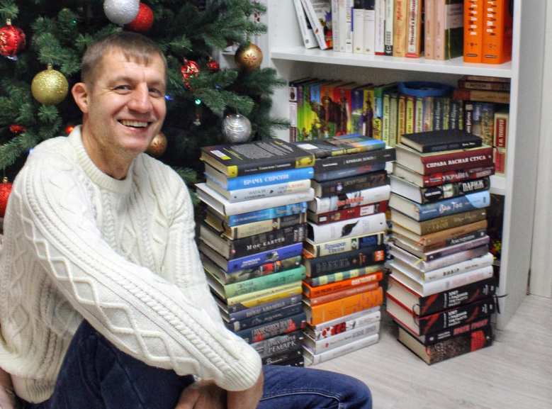 Екс-нардеп козак Гаврилюк прочитав 55 книг за рік та назвав найулюбленіші