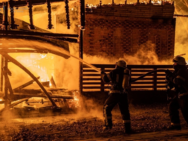 Пожежа на ЮБК: в закладі кажуть, що це був підпал (ФОТО, ВІДЕО)