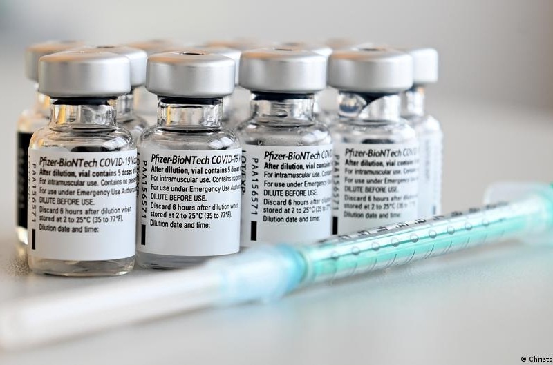 США передали Україні майже мільйон доз вакцини Pfizer