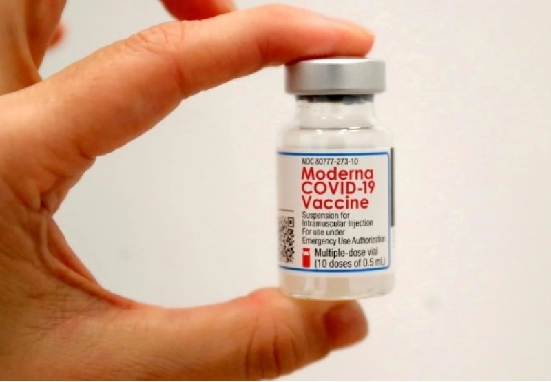 Карантин, день 676. Moderna анонсувала створення комбінованої вакцини від грипу та COVID-19