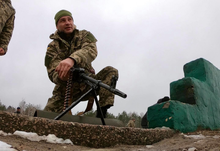 “Я солдат”: Кличко заявив, що піде воювати, у разі вторгнення Росії (ВІДЕО)