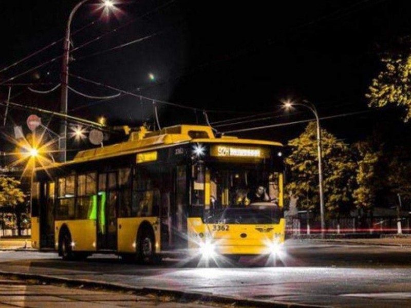 Вночі зміниться маршрут столичного тролейбуса