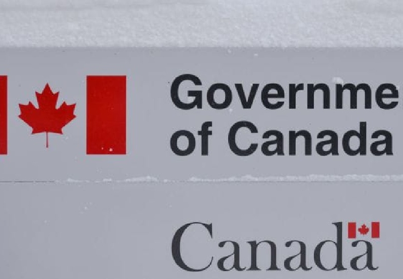 Уряд Канади закликав своїх громадян утриматися від поїздок до України