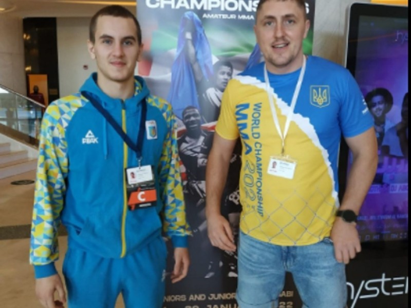 Студент з Київщини переміг на Чемпіонаті світу з ММА