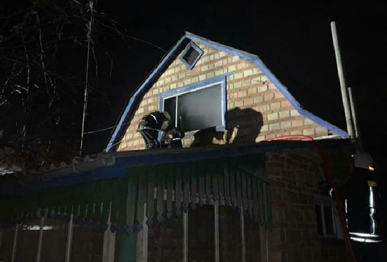 Під Києвом внаслідок пожежі у приватному будинку загинули дві особи