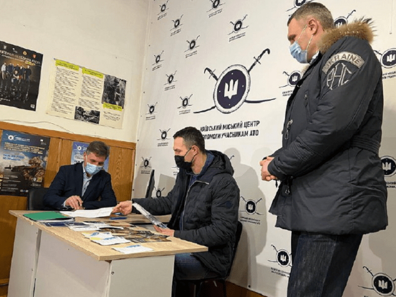 Володимир Кличко вступає до тероборони Києва