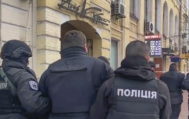 Стрілянина з автомата в центрі Києва: суд обрав запобіжний захід трьом підозрюваним