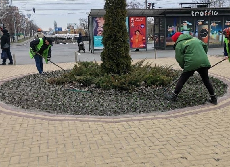 У Києві почалось весняне прибирання та озеленення