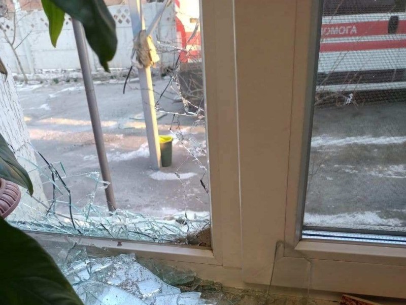 В Миколаєві хаотичним вогнем обстрілювали лікарні, інтернат, котельню. Пошкоджено швидкі