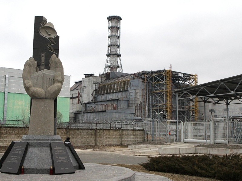 Російські війська розграбували Чорнобиль