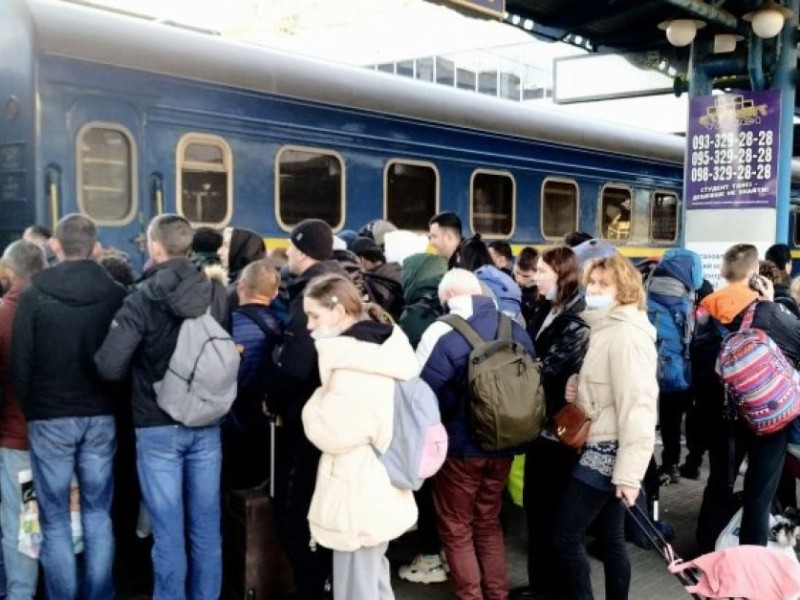 Укрзалізниця запустила новий вебресурс для пасажирів про евакуаційні рейси