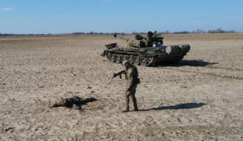“Будь як Міша”: Російські військові здають техніку і переходять воювати на бік України