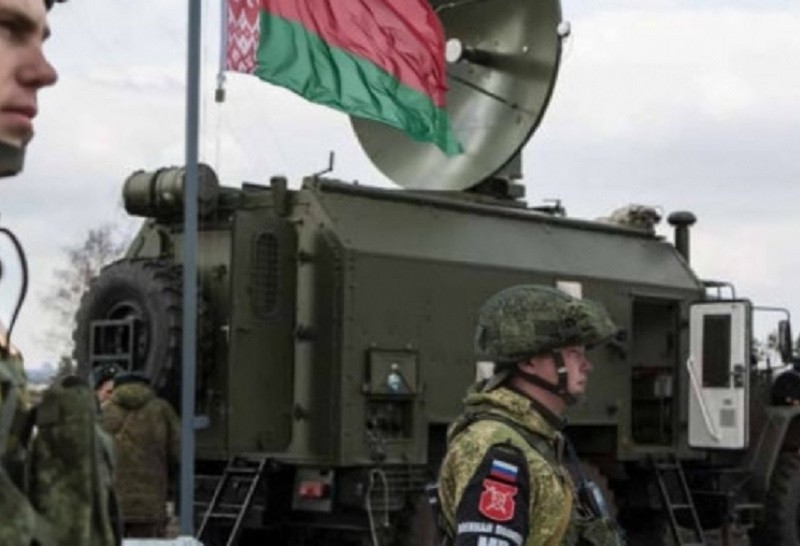 Армія Лукашенка вторглася в Україну. Диктатор привів до готовності ППО