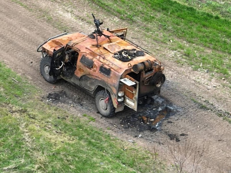 Українські захисники “демілітаризували” вже понад 2000 броньованих машин ворога