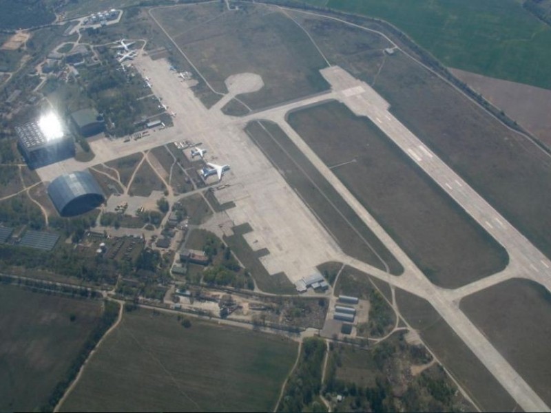 Глава ЦРУ в січні передав владі України дані про намір рф захопити аеропорт у Гостомелі — WSJ