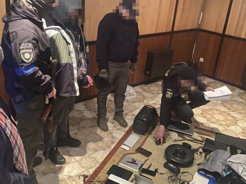 На Київщині поліція затримала кримінального авторитета з купою награбованого майна