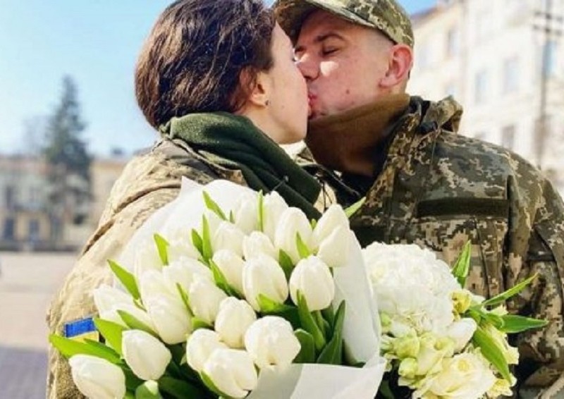 Цифра дня. Скільки пар одружилися в Києві за 55 днів війни