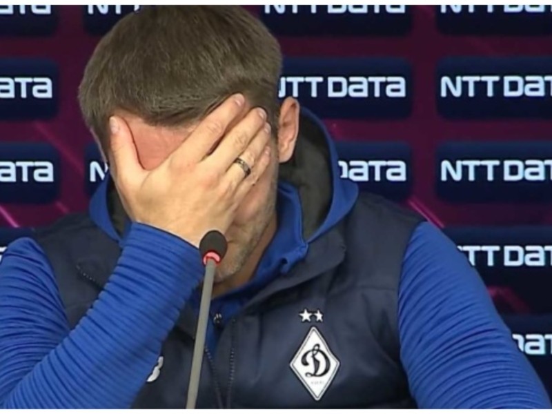 Футболіст «Динамо» розплакався на брифінгу після слів про війну в Україні