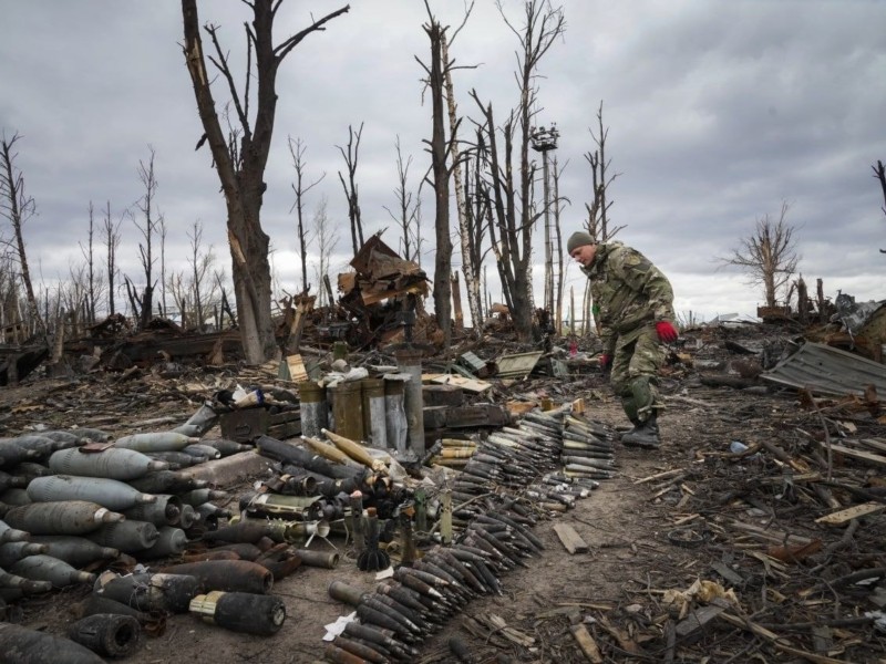 В Києві вже знайшли майже 900 снарядів, розмінування триває