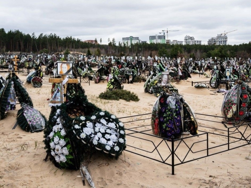 На Київщині знайшли ще одне масове поховання, де біля 900 загиблих